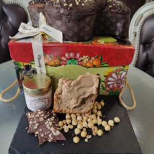 Colombella Rocher - colomba vegana con crema rocher alle nocciole