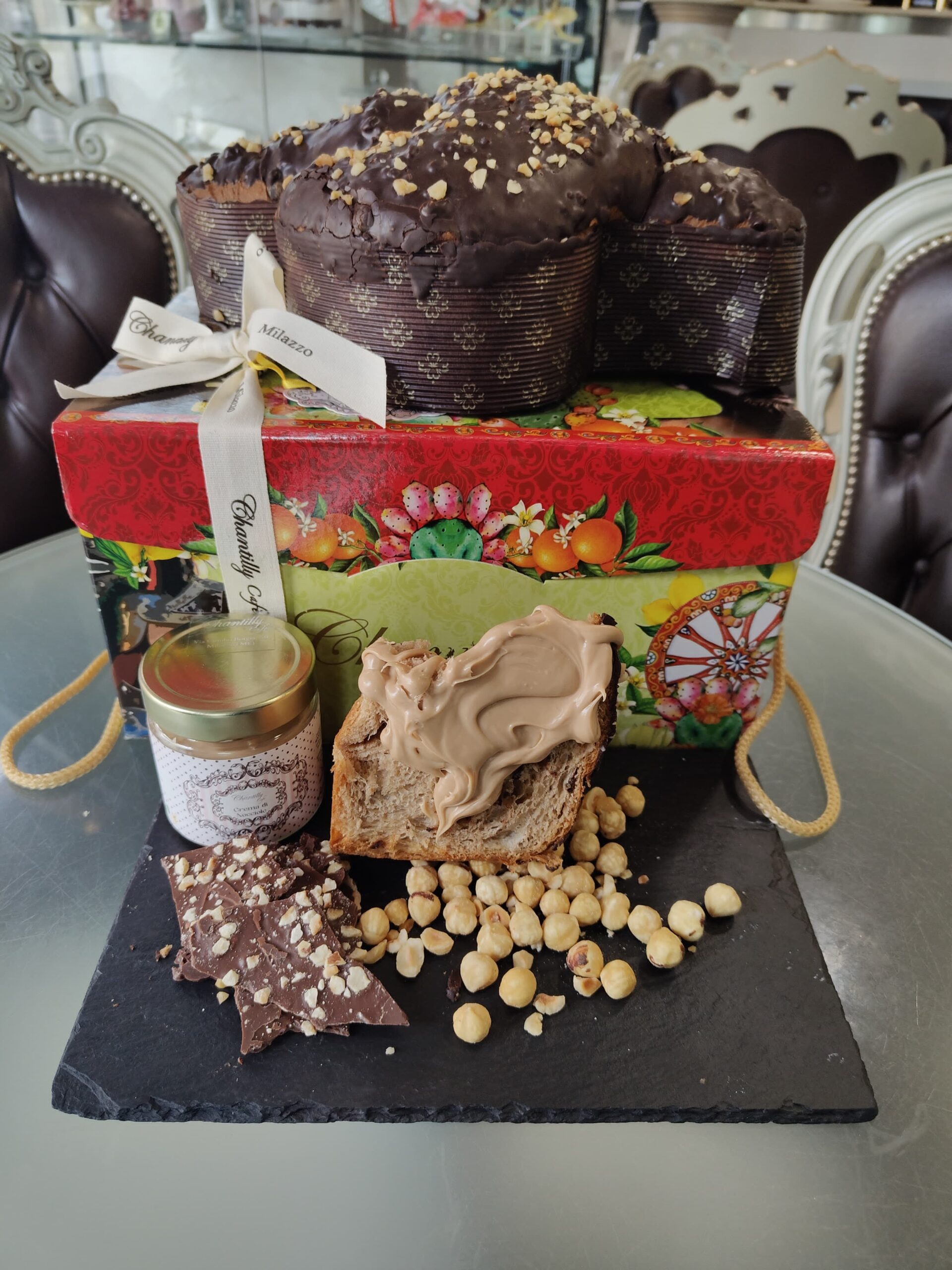 Colombella Rocher - colomba vegana con crema rocher alle nocciole